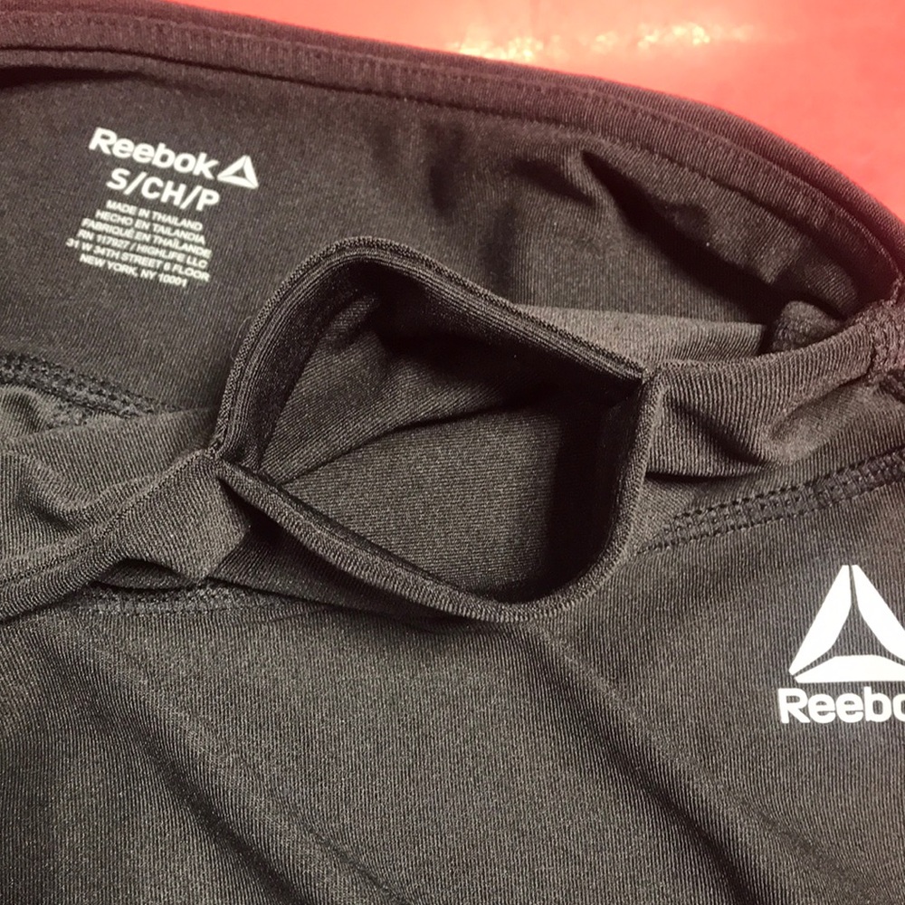 Reebok short - Picture 7 of 8